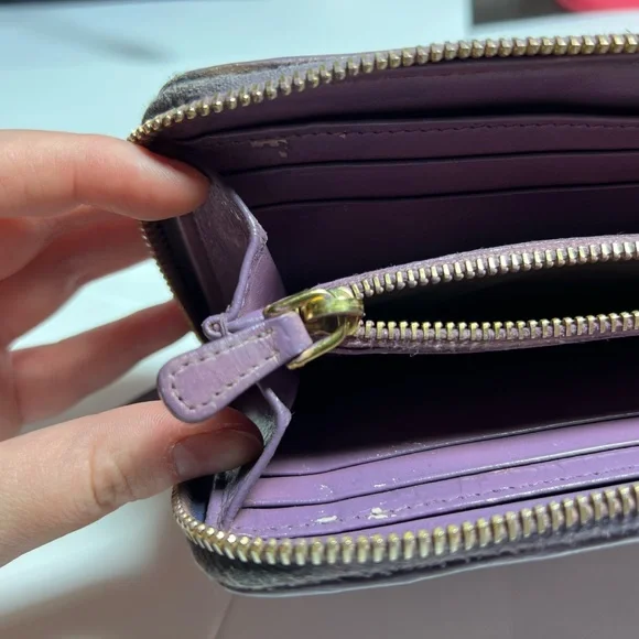 Authentic Miu Miu Matelasse Wallet purple - Picture 5 of 9